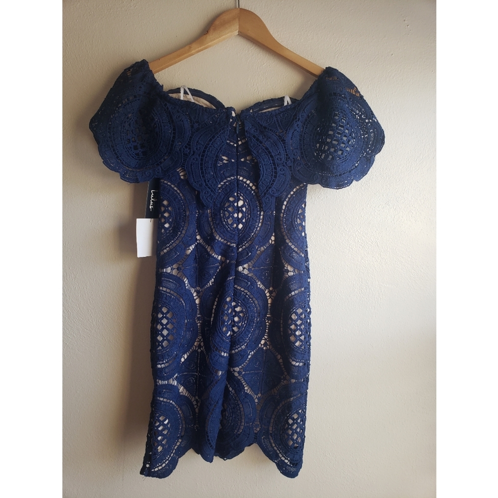 Dress - Picture 2 of 2